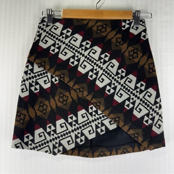 Zara Aztec Tribal Tiki Print Wrap Mini Skirt Women’s Size Small Sienna Brown - Picture 1 of 6